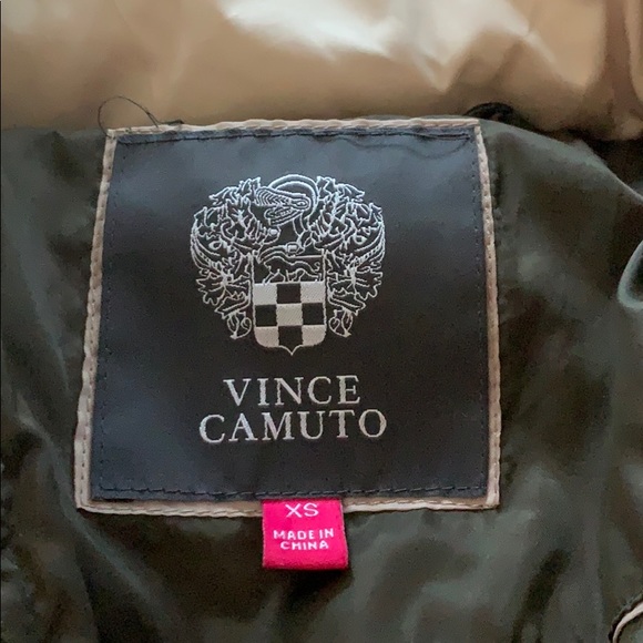 Vince Camuto Winter Puffy Jacket - Picture 4 of 6